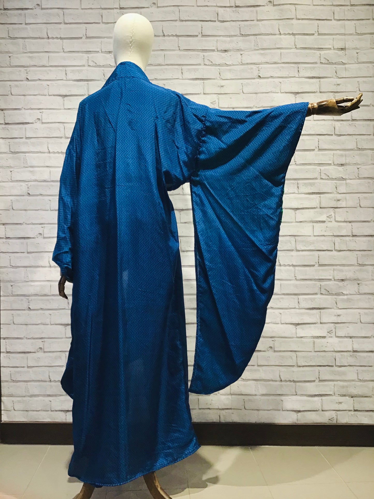 Blue Sparta Silk Kimono - Violet Elizabeth