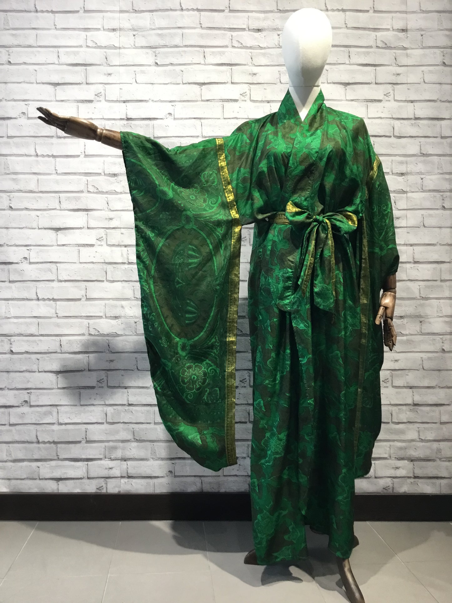 Generic Kimono 14 - Violet Elizabeth