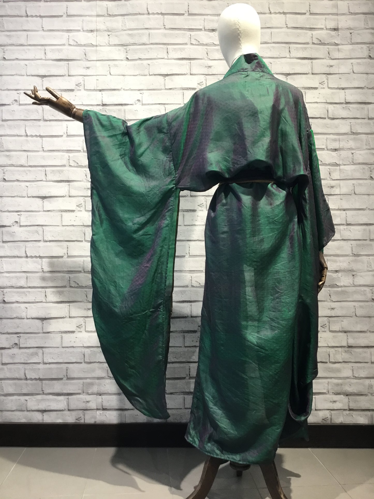 Generic Kimono 13 - Violet Elizabeth