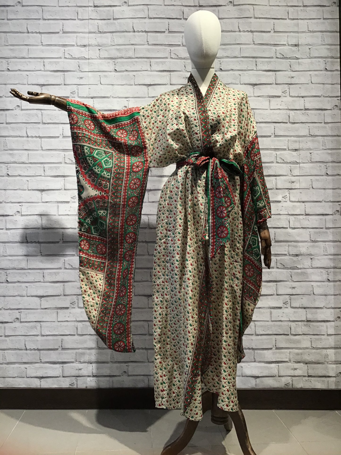 Generic Kimono 12 - Violet Elizabeth
