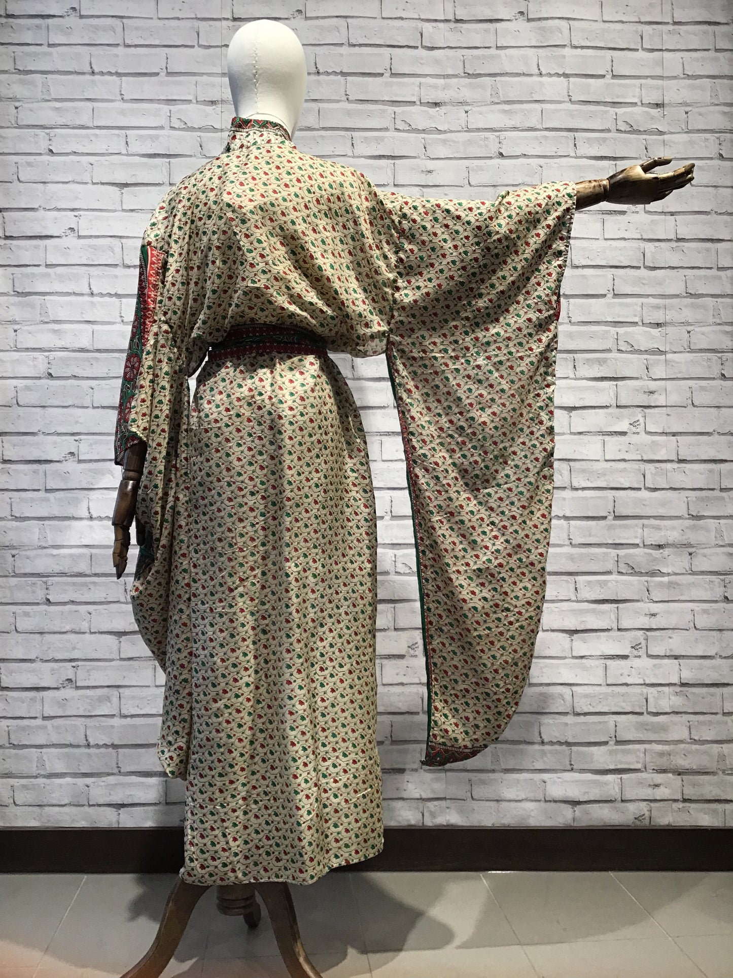 Generic Kimono 12 - Violet Elizabeth