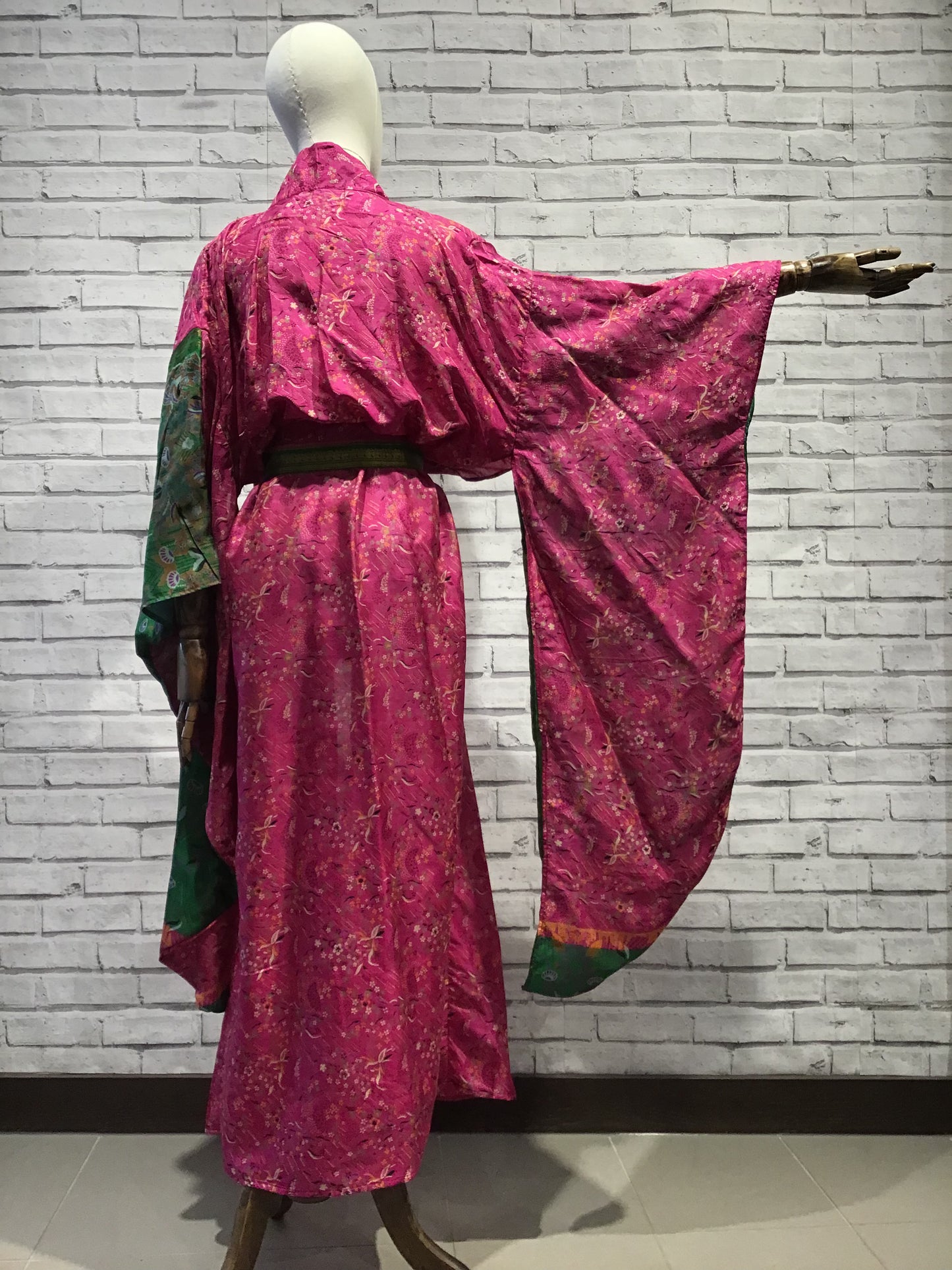 Generic Kimono 8 - Violet Elizabeth