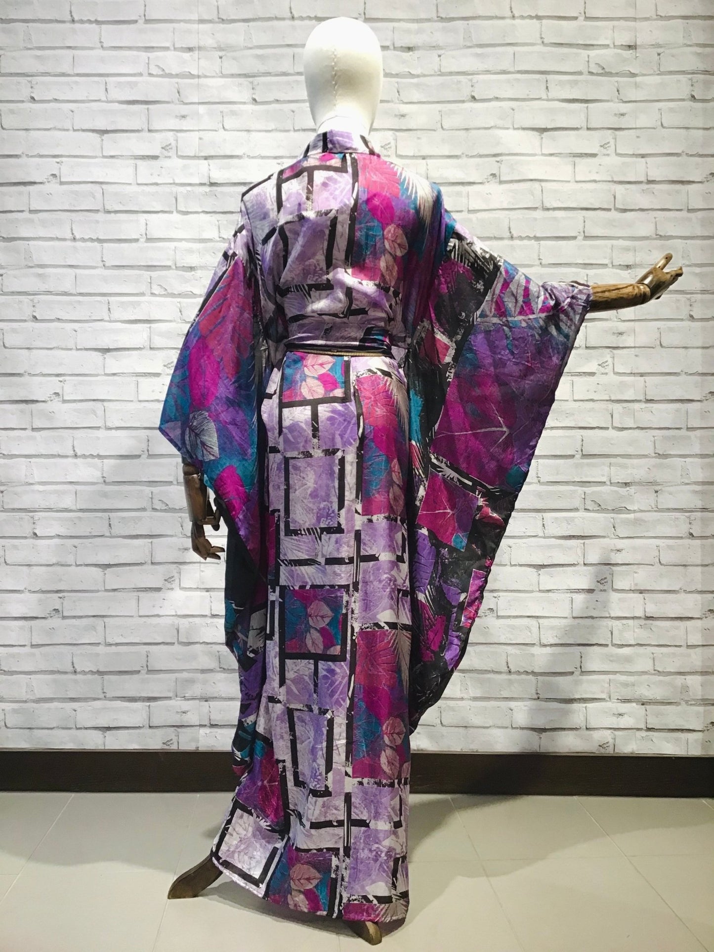 Blanche Devereaux Silk kimono - Violet Elizabeth - Clothing