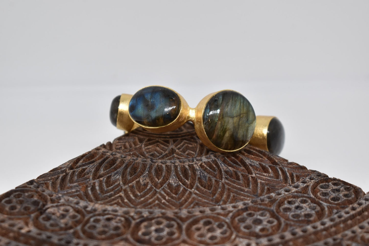 Bound Labradorite Bracelet - Violet Elizabeth - Jewellery