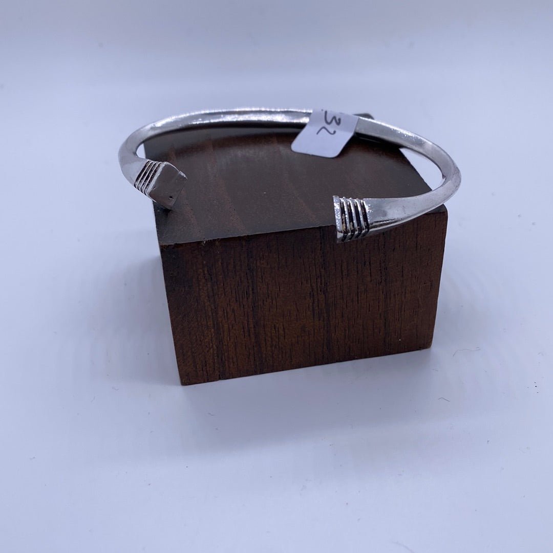 Brass Bangle with etched opening - Violet Elizabeth - Jewellery