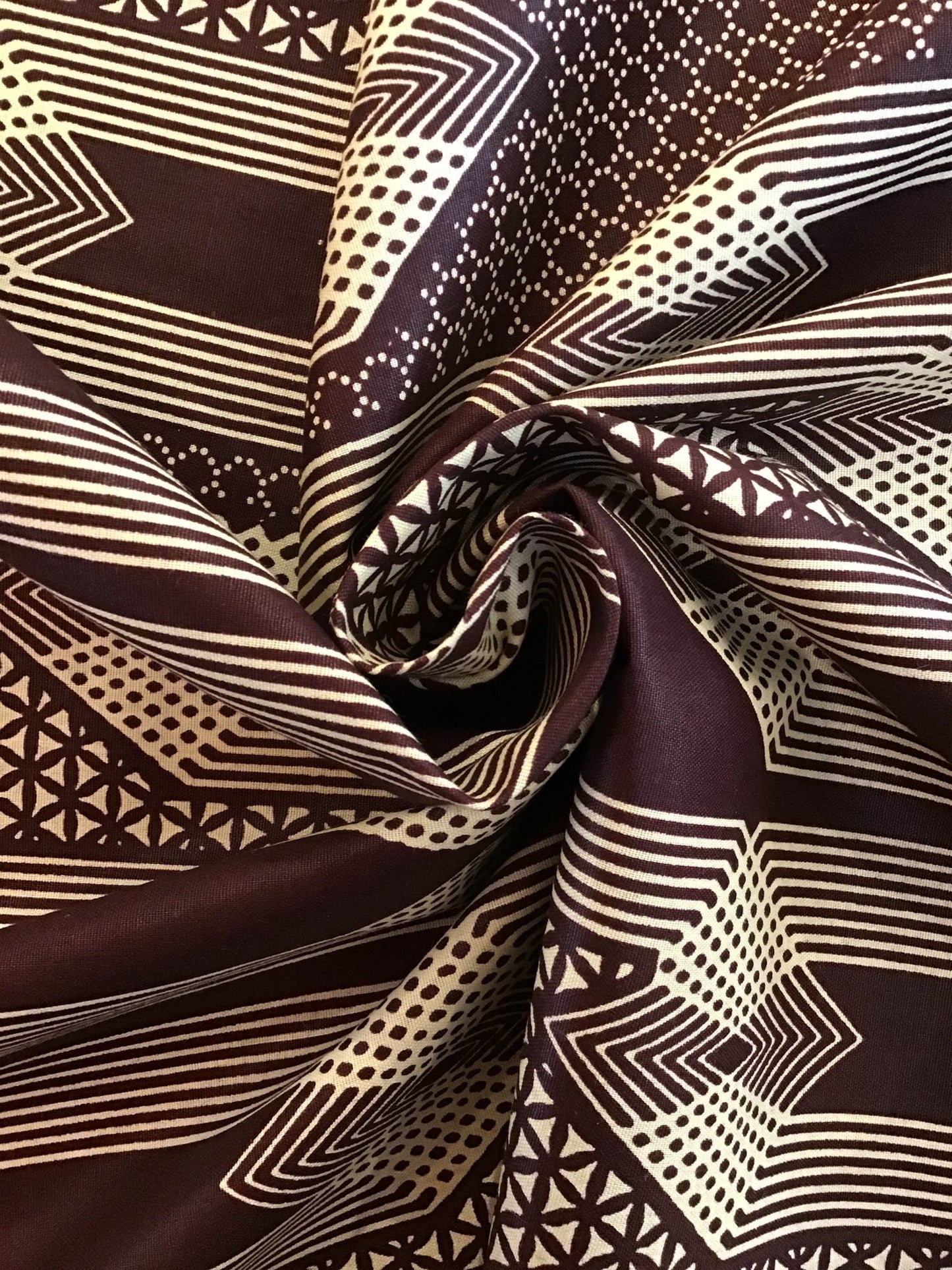 Brown diamond Wax print fabric - Violet Elizabeth - Haberdashery