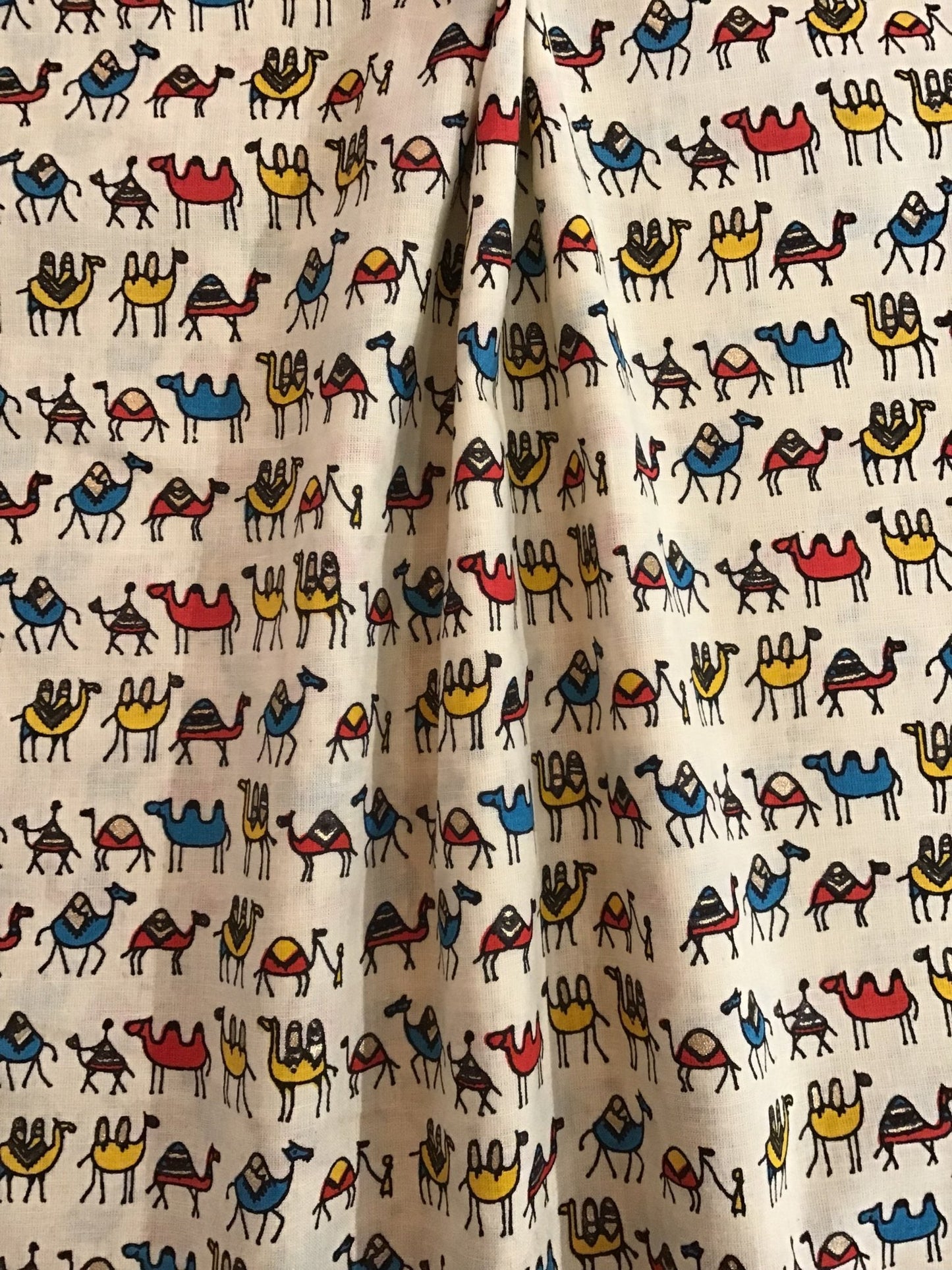 Camel parade Screen Print Fabric 100% Cotton - Violet Elizabeth - Haberdashery