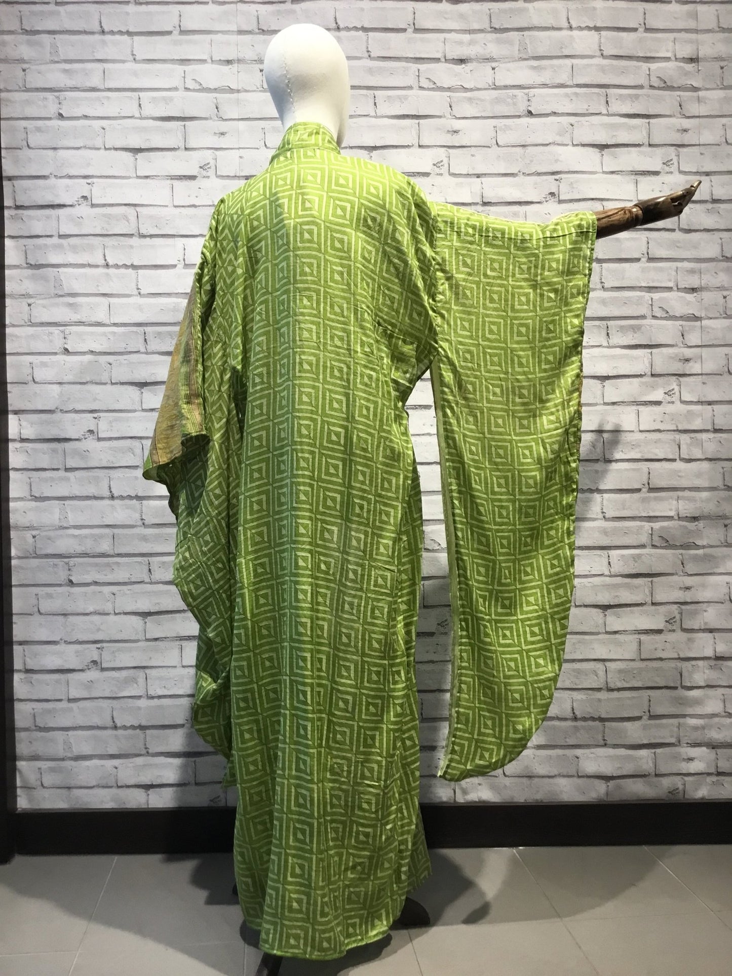 Celadon II Silk Kimono - Violet Elizabeth - Clothing