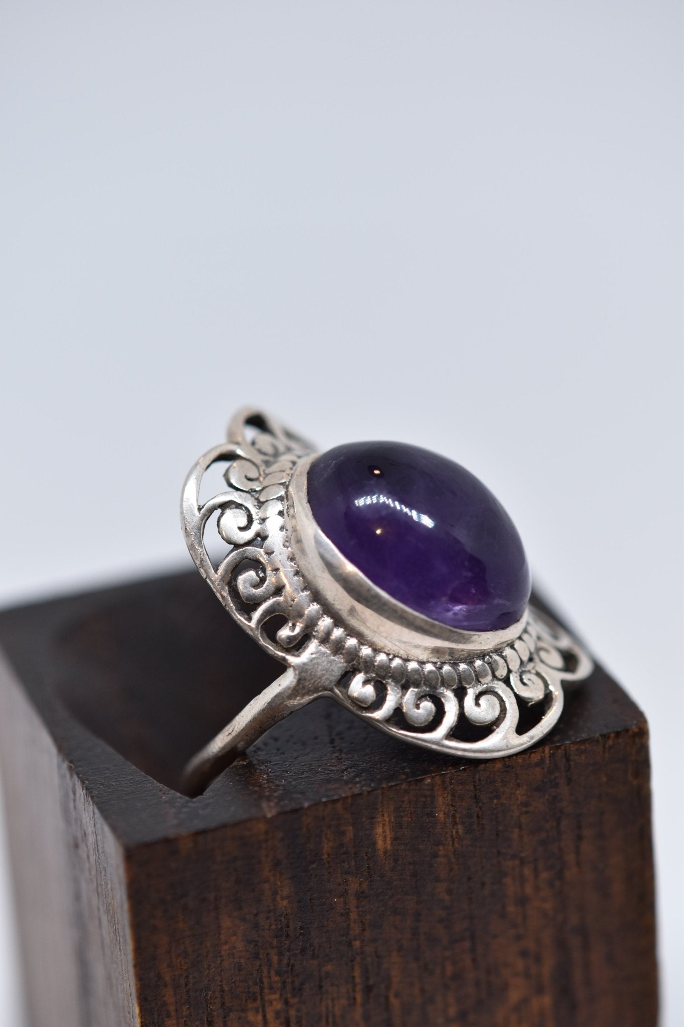 English Regalia - Violet Elizabeth -