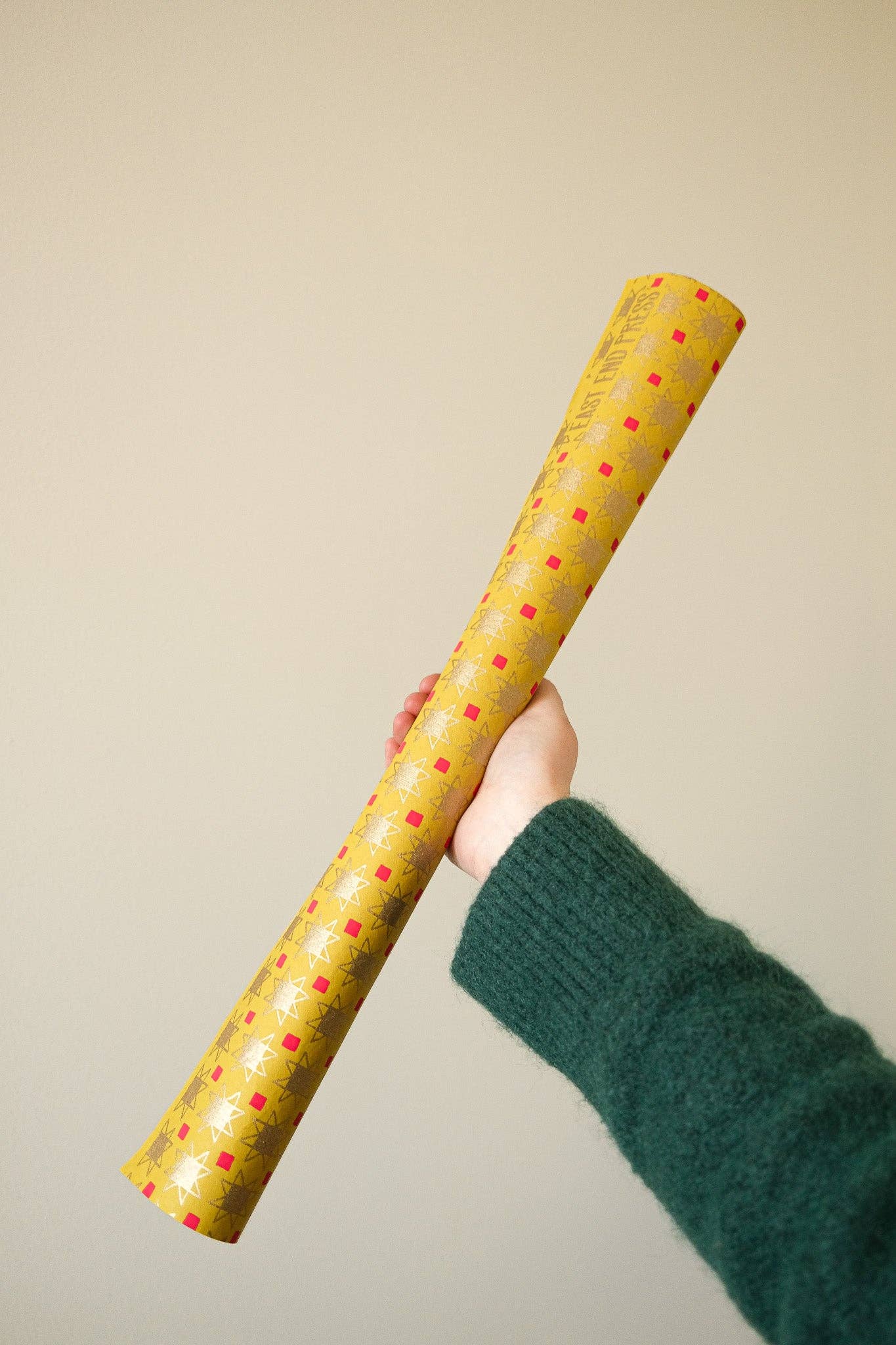 Festive Gift Wrap: Christmas Quilt - Violet Elizabeth -