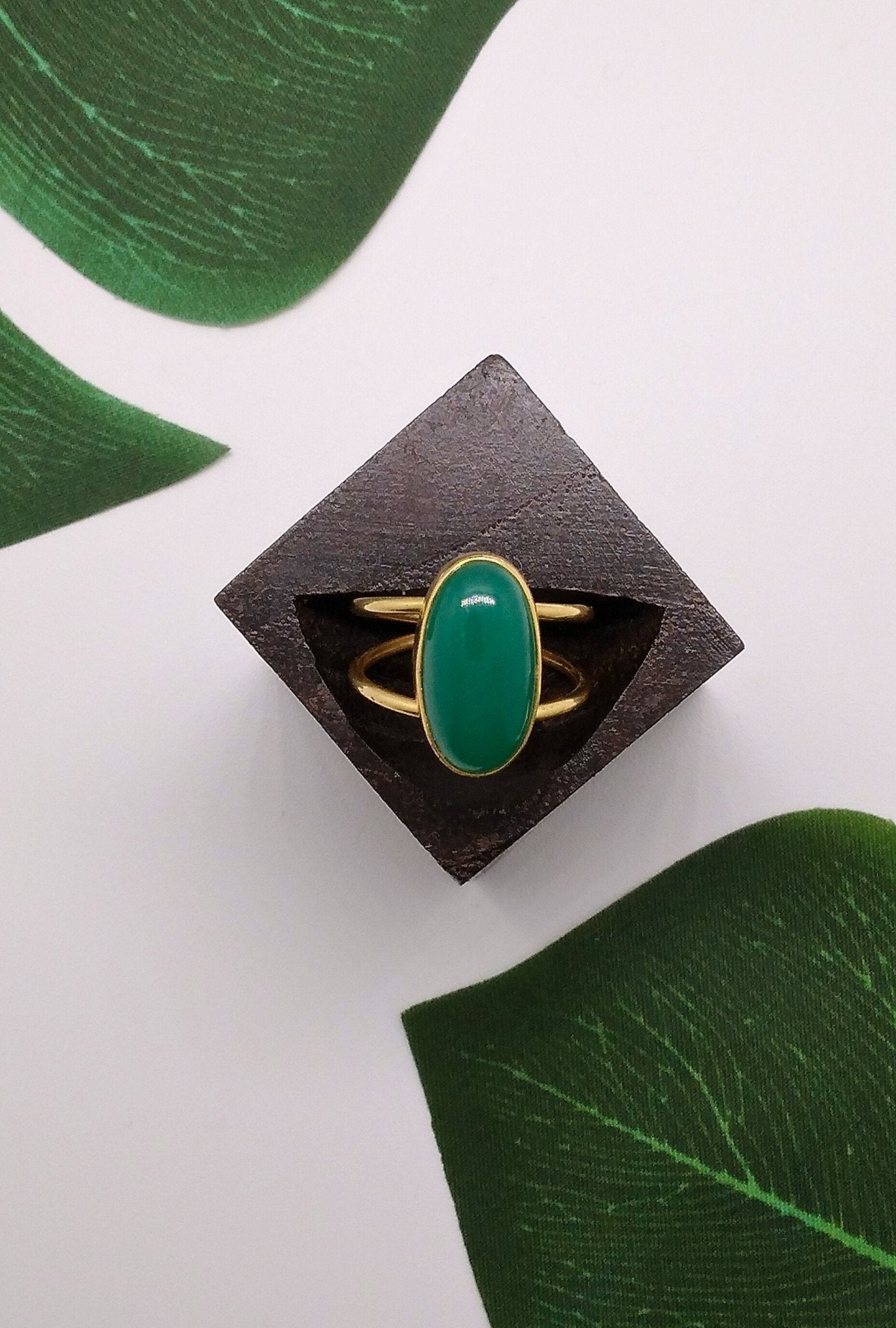 Green Onyx Magic Bean Stone Rings - Violet Elizabeth - Jewellery