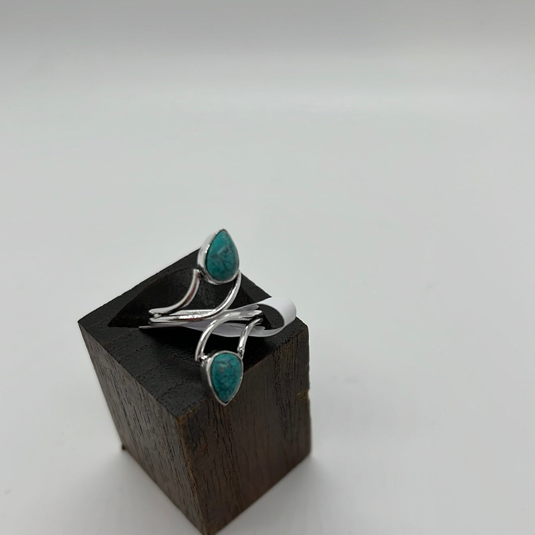 Double Kisses Ring - Violet Elizabeth