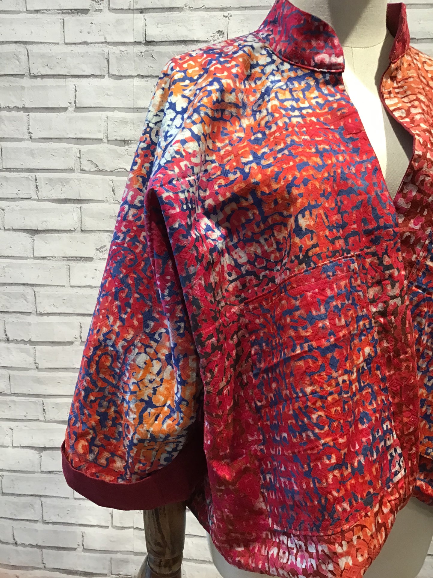 Crimson King of Linen Jacket - Violet Elizabeth