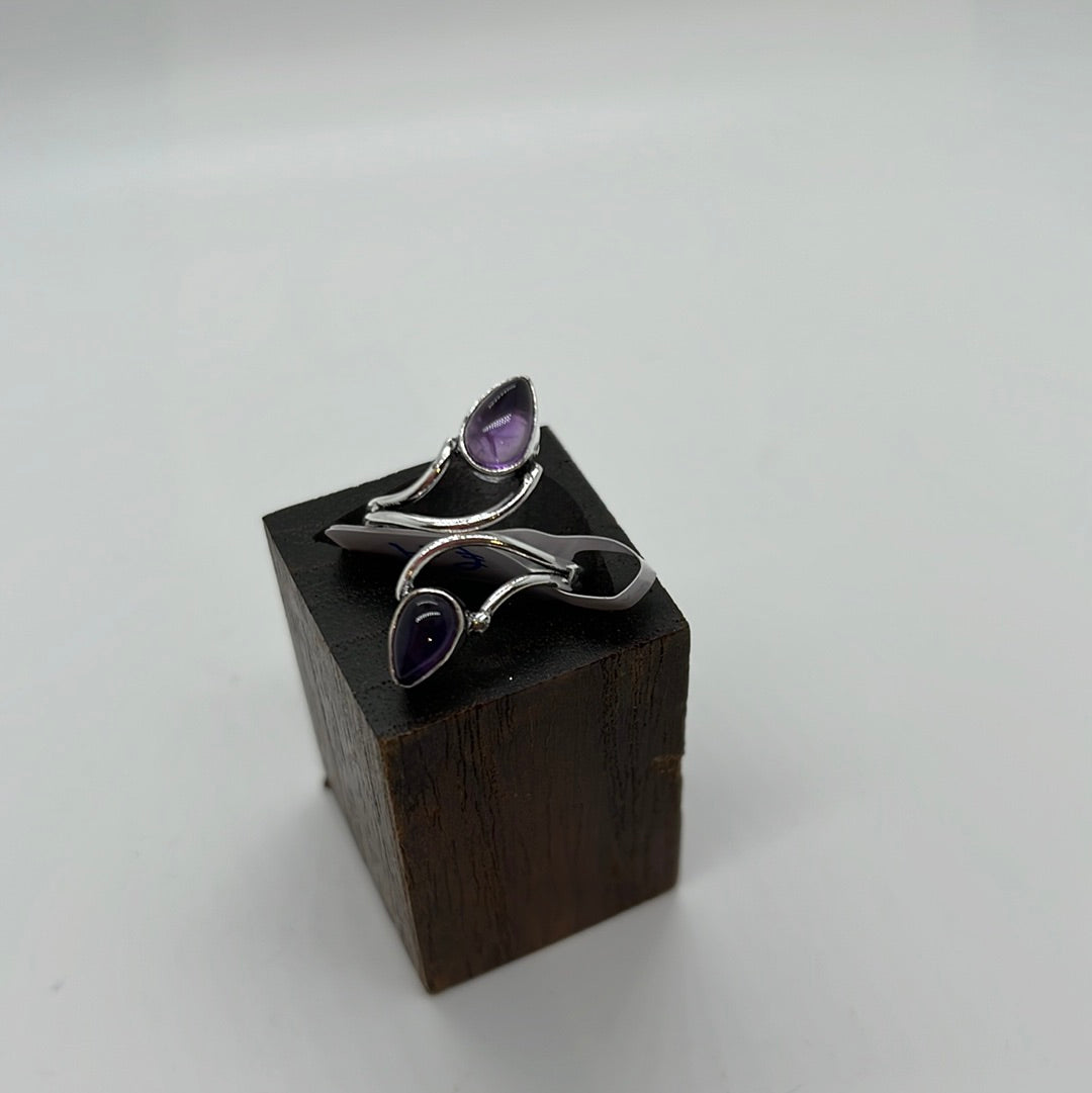 Double Kisses Ring - Violet Elizabeth