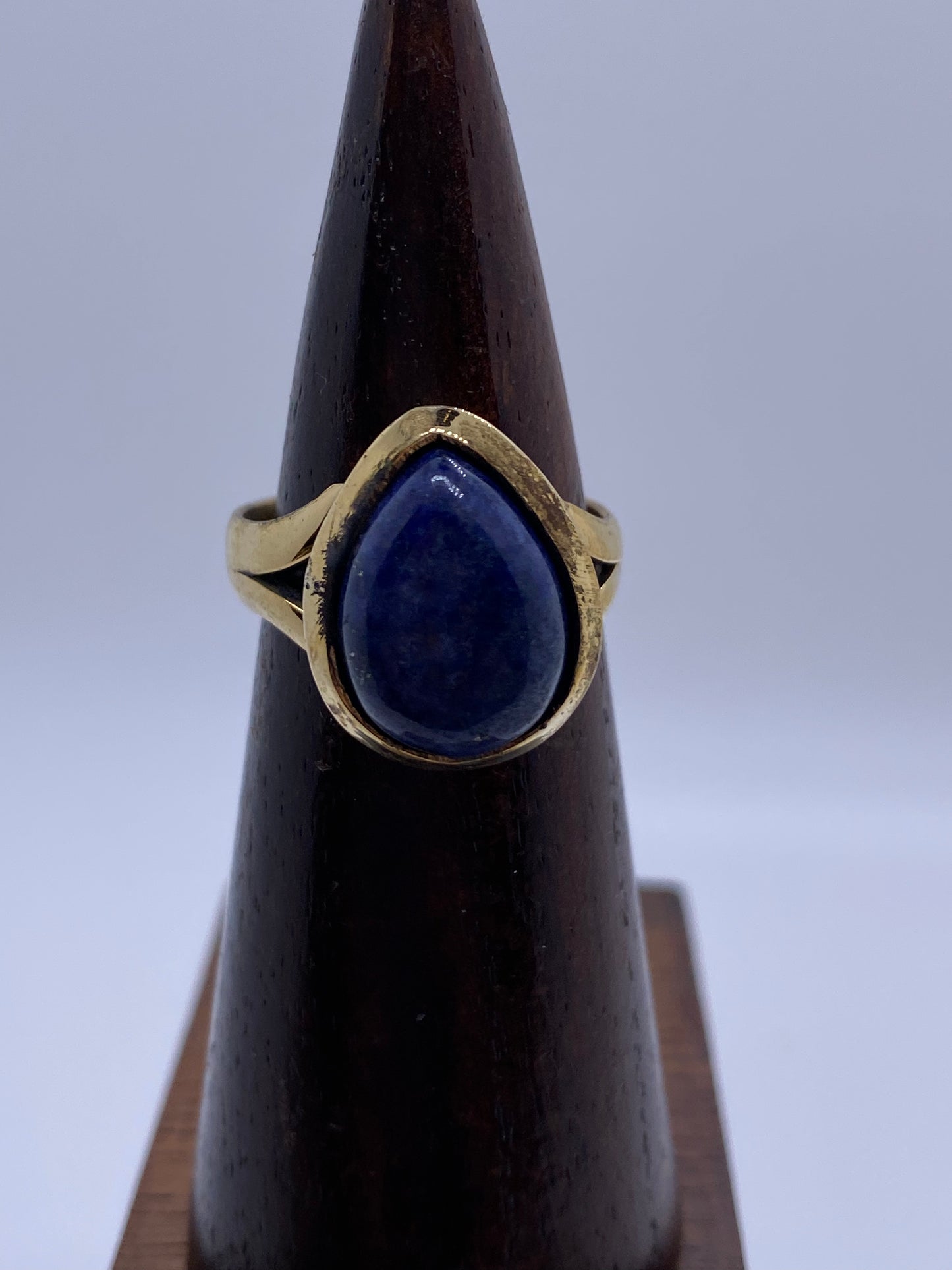 Jennifers Gem - Violet Elizabeth