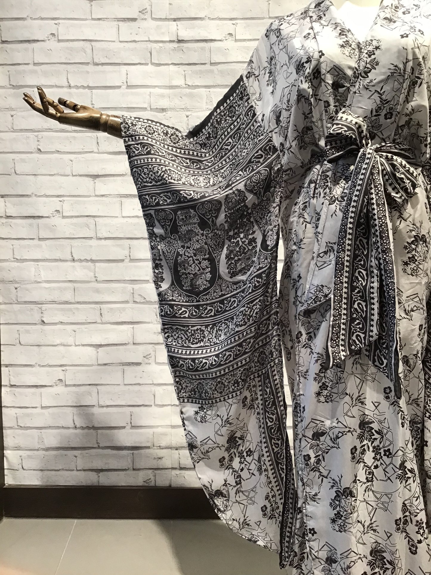 Silver Goddess silk kimono - Violet Elizabeth