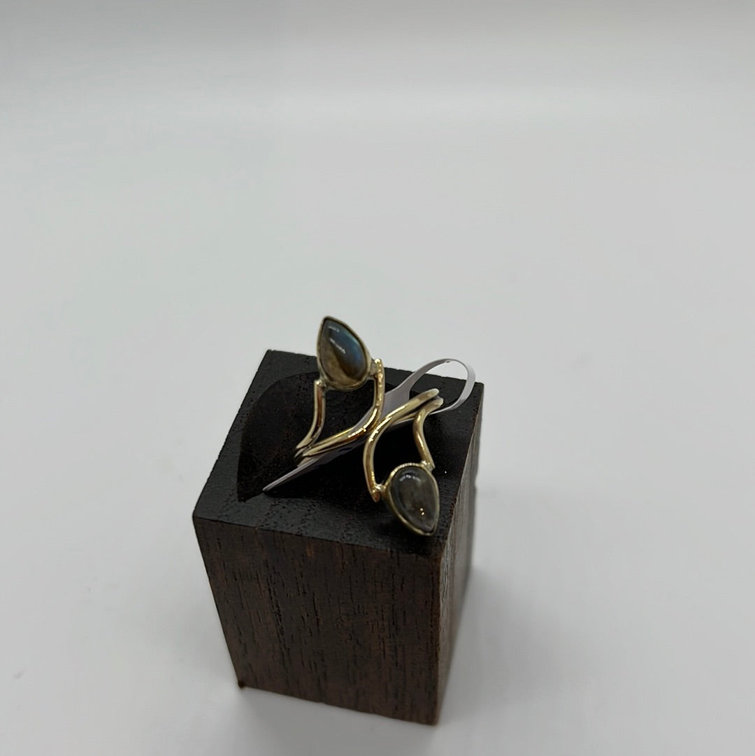 Double Kisses Ring - Violet Elizabeth