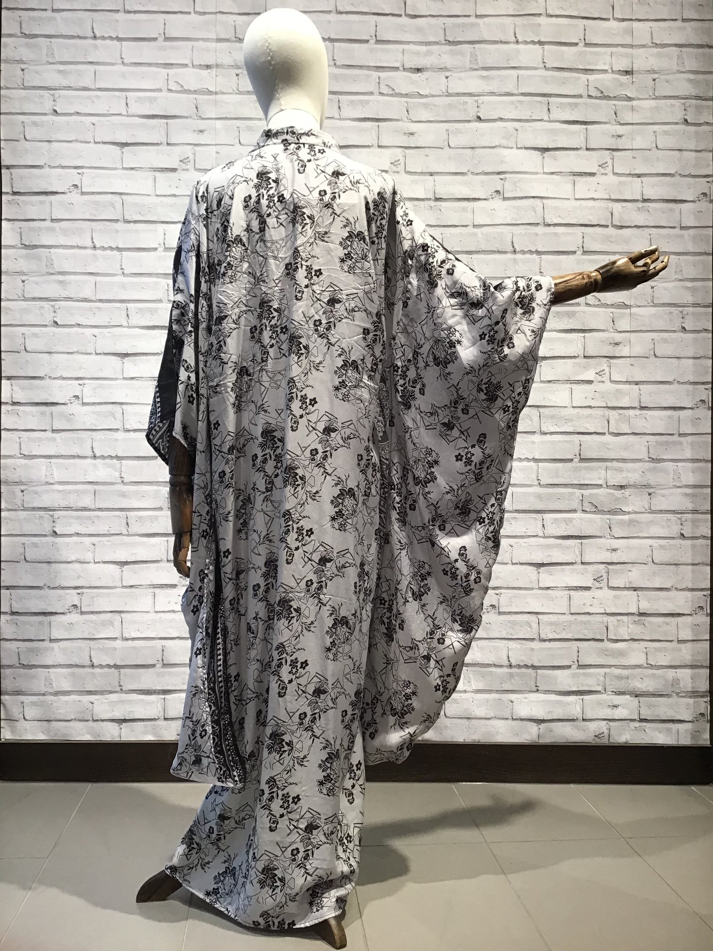 Silver Goddess silk kimono - Violet Elizabeth