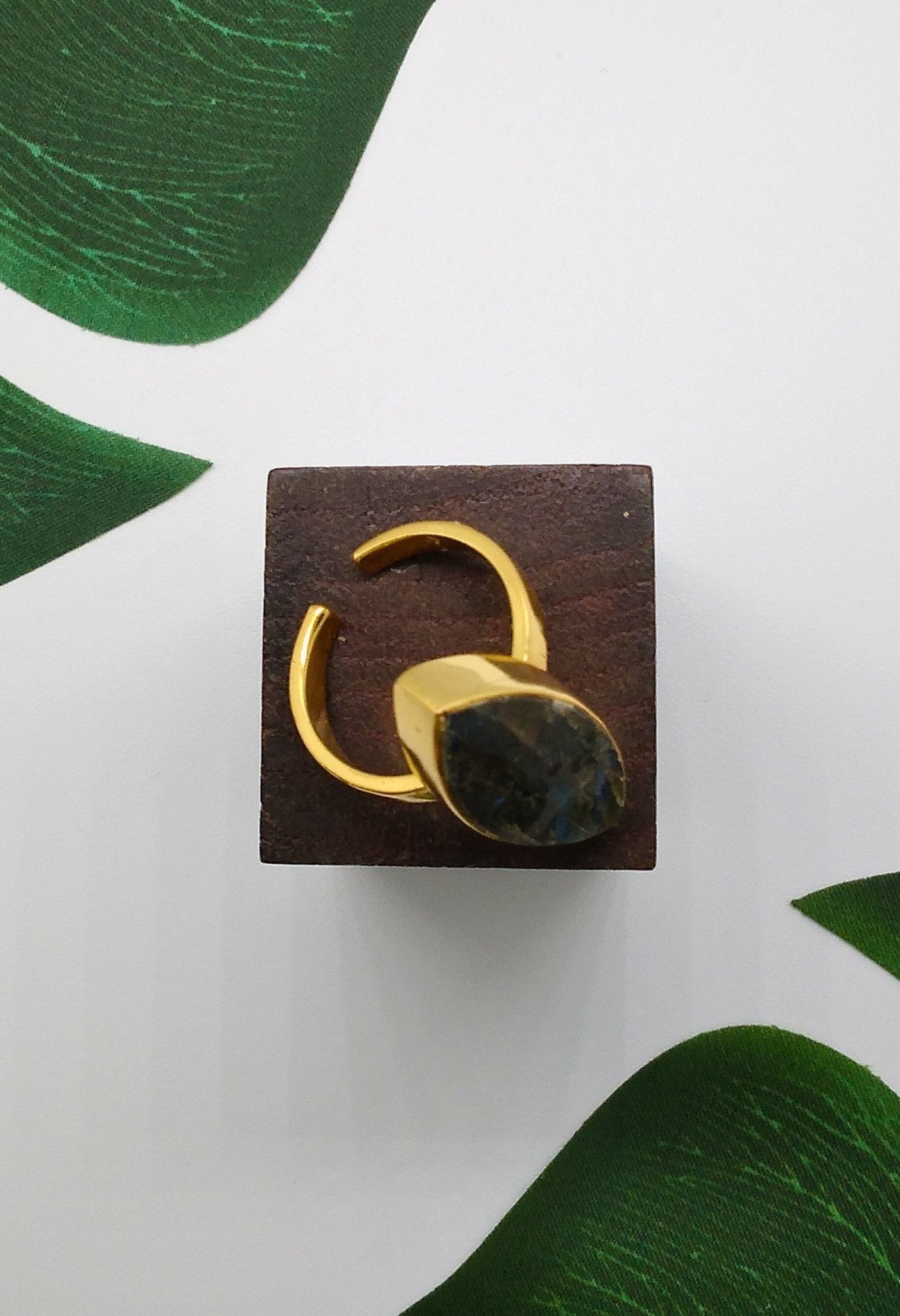 Labradorite Crackle Ring - Violet Elizabeth - Jewellery
