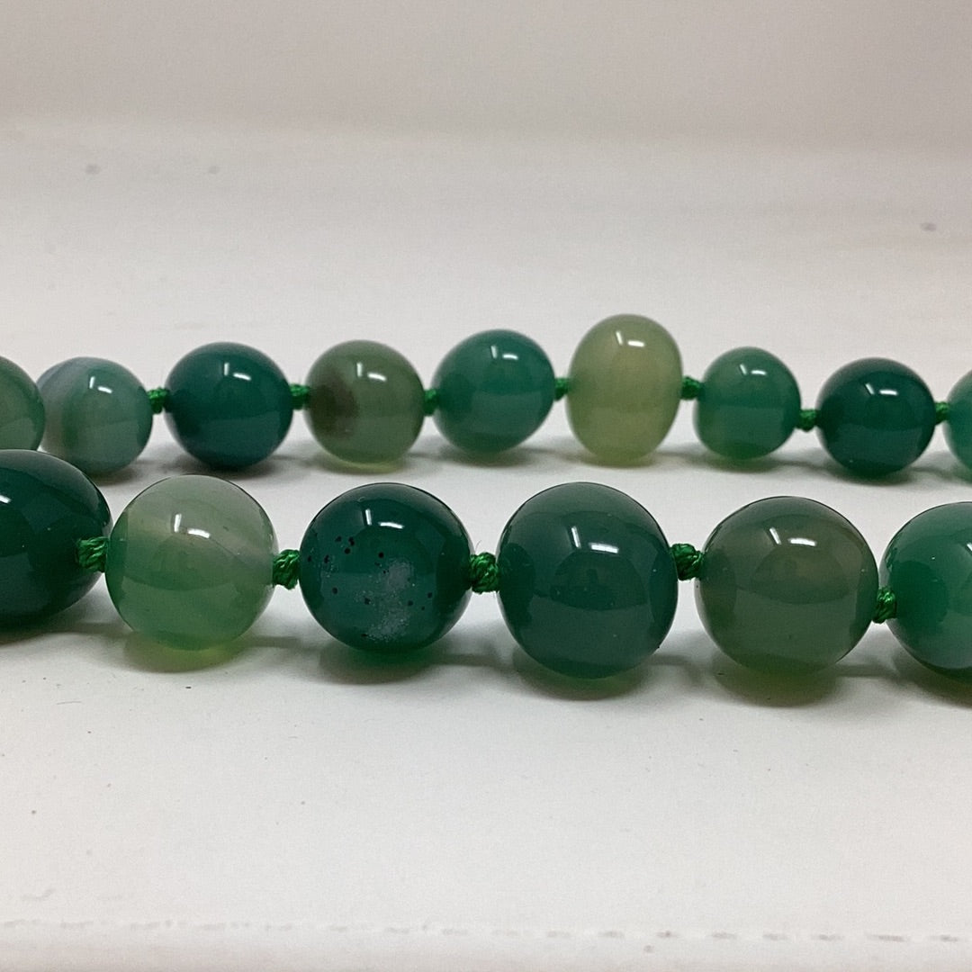 Oval Cut Agate Bead necklace - Violet Elizabeth - Jewellery