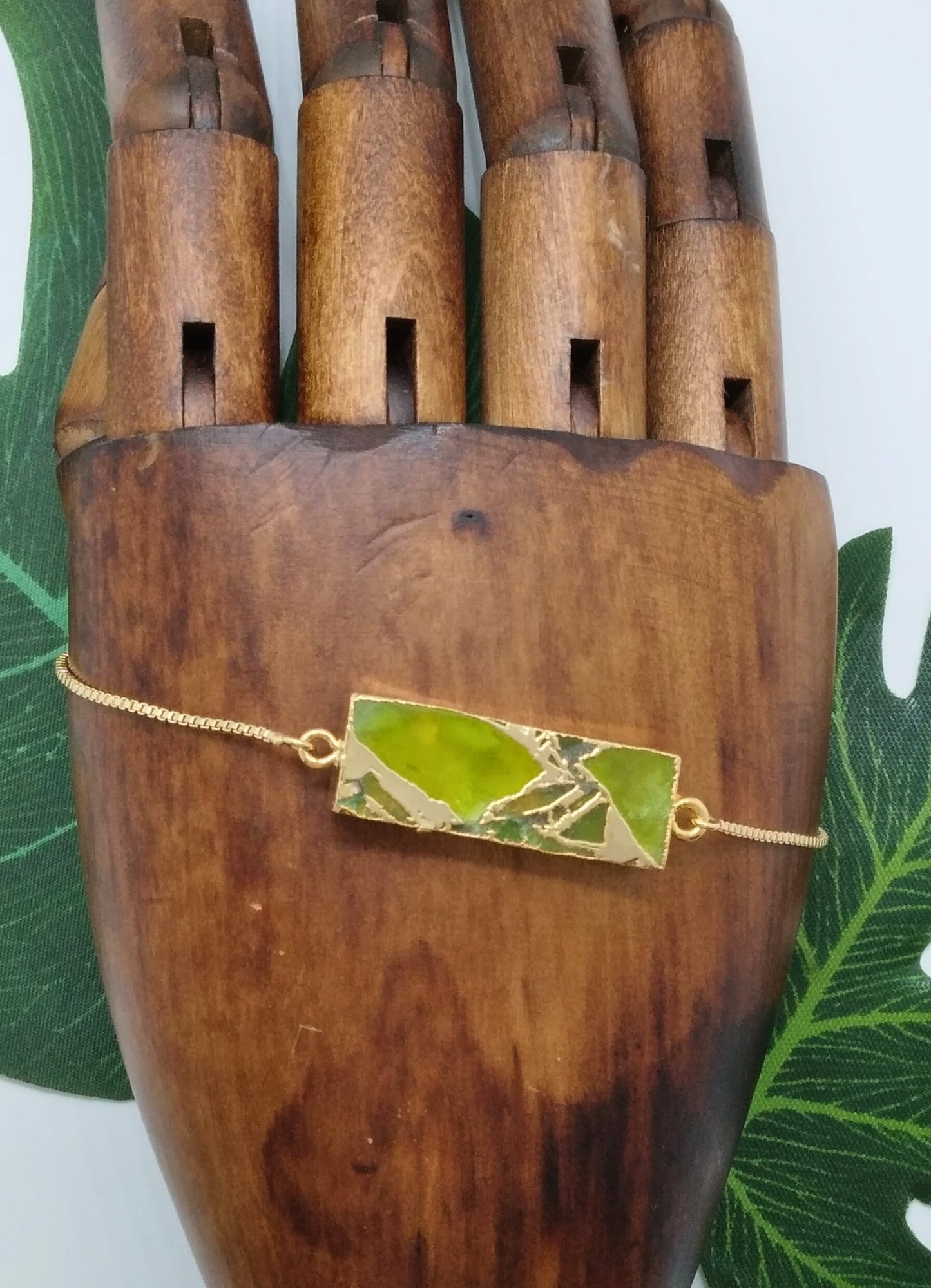 Peridot Crackle Bracelet - Violet Elizabeth - Jewellery