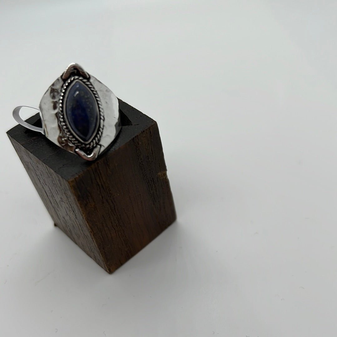 Sparkling Eyes - Violet Elizabeth - Jewellery