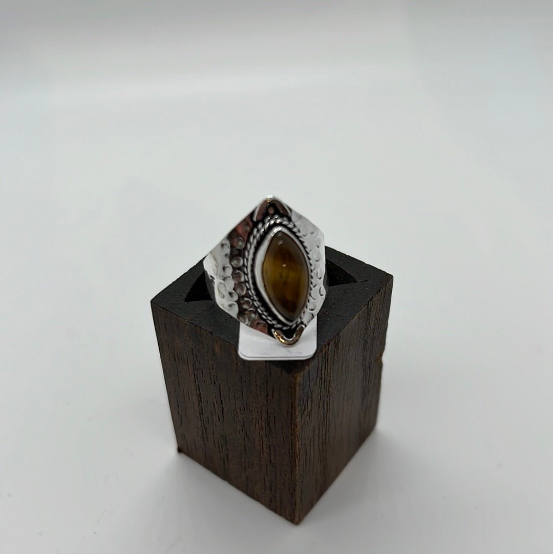 Sparkling Eyes - Violet Elizabeth - Jewellery