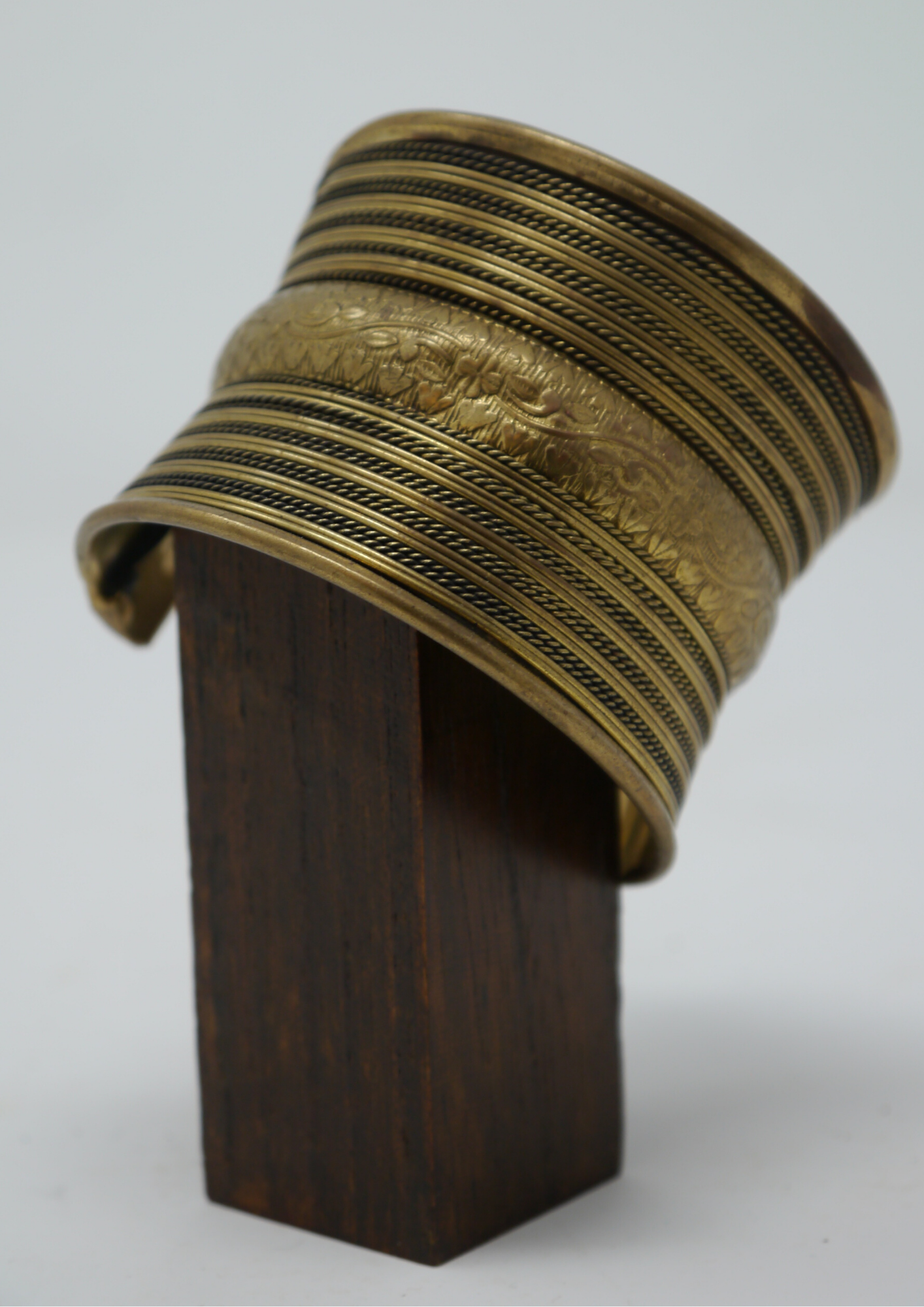 Egyptian style cuff - Violet Elizabeth