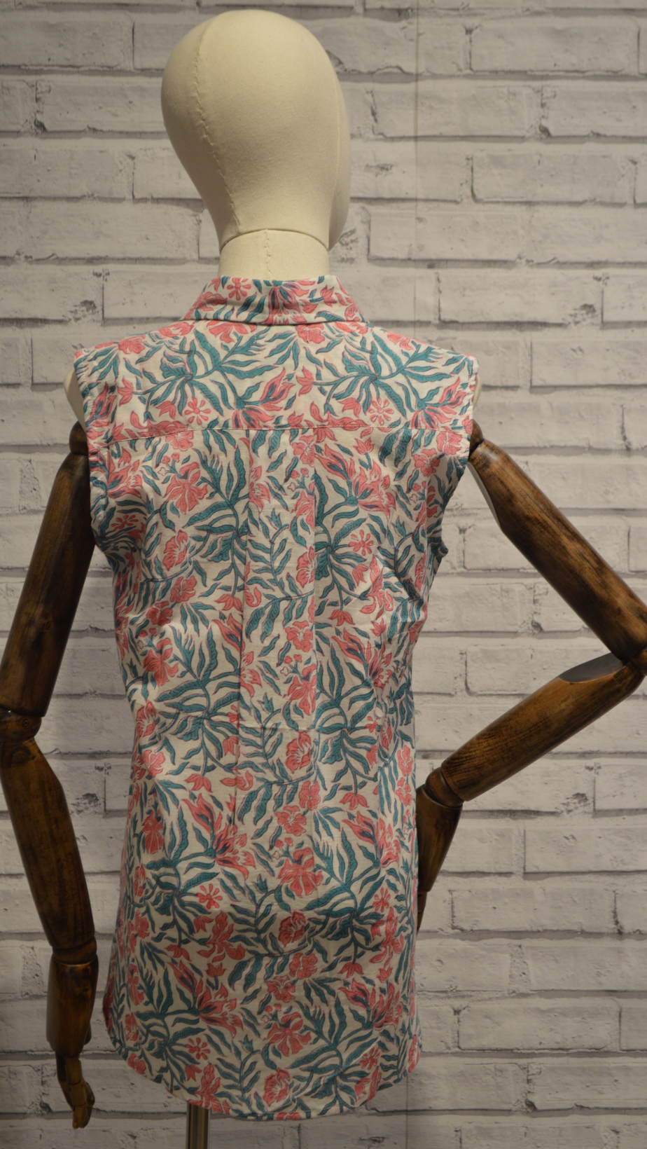 Sleeveless Pink&Blue cotton shirt - Violet Elizabeth