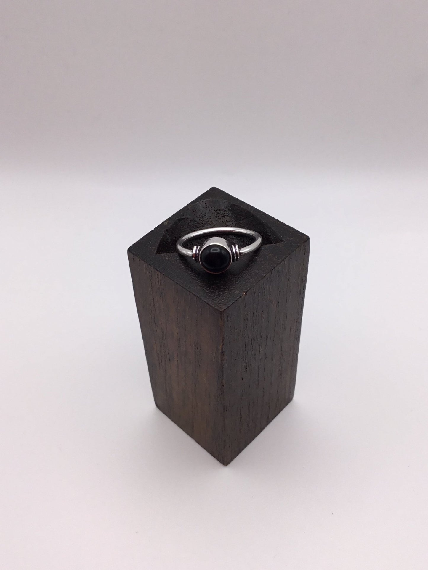 Captivating Stone Ring - Violet Elizabeth - Jewellery