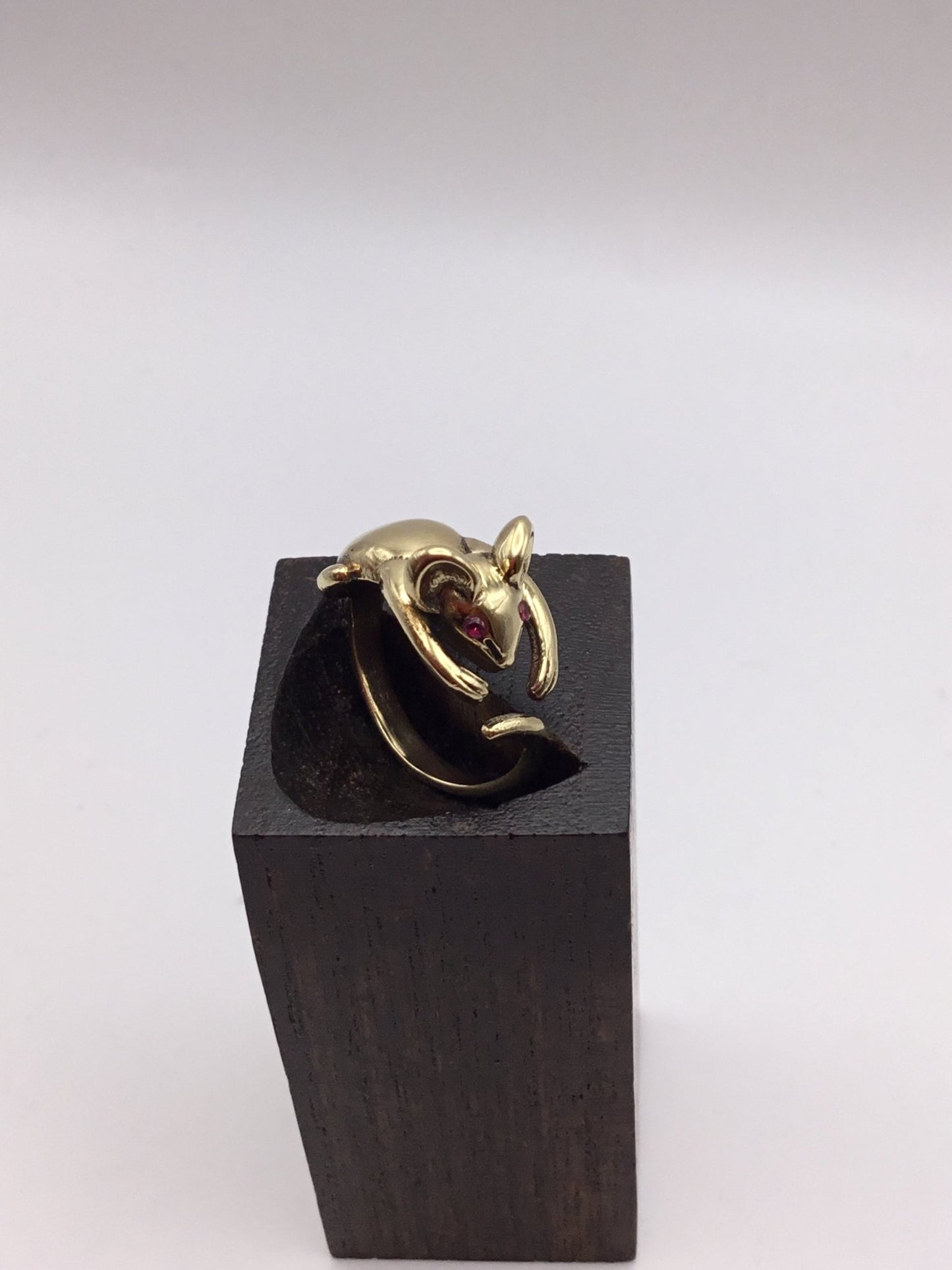 Cute mouse brass ring - Violet Elizabeth - Jewellery