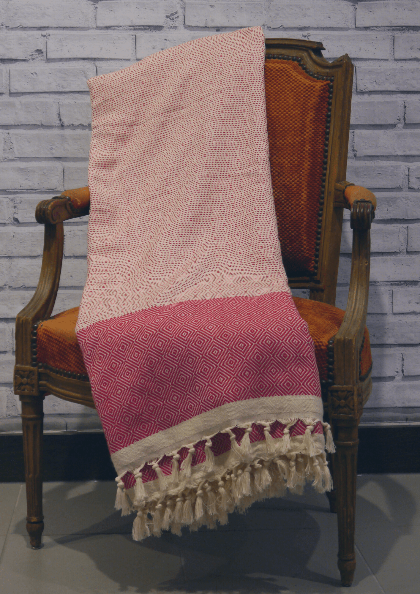 Hand Woven Diamonds style red - Violet Elizabeth -