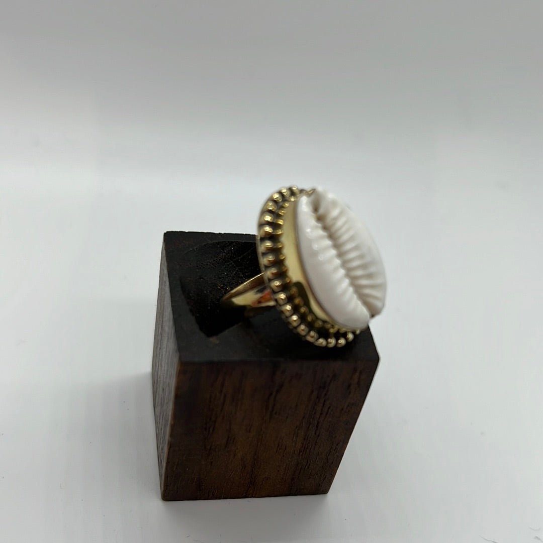 Holiday Dreams Conch Shell Brass Ring - Violet Elizabeth - Jewellery