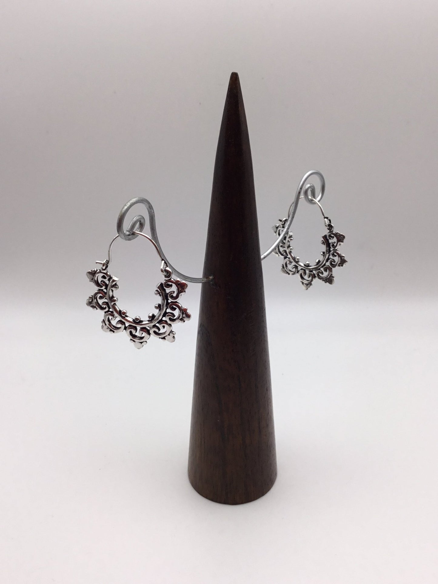 Intricate star hoop brass earring - Violet Elizabeth - Jewellery