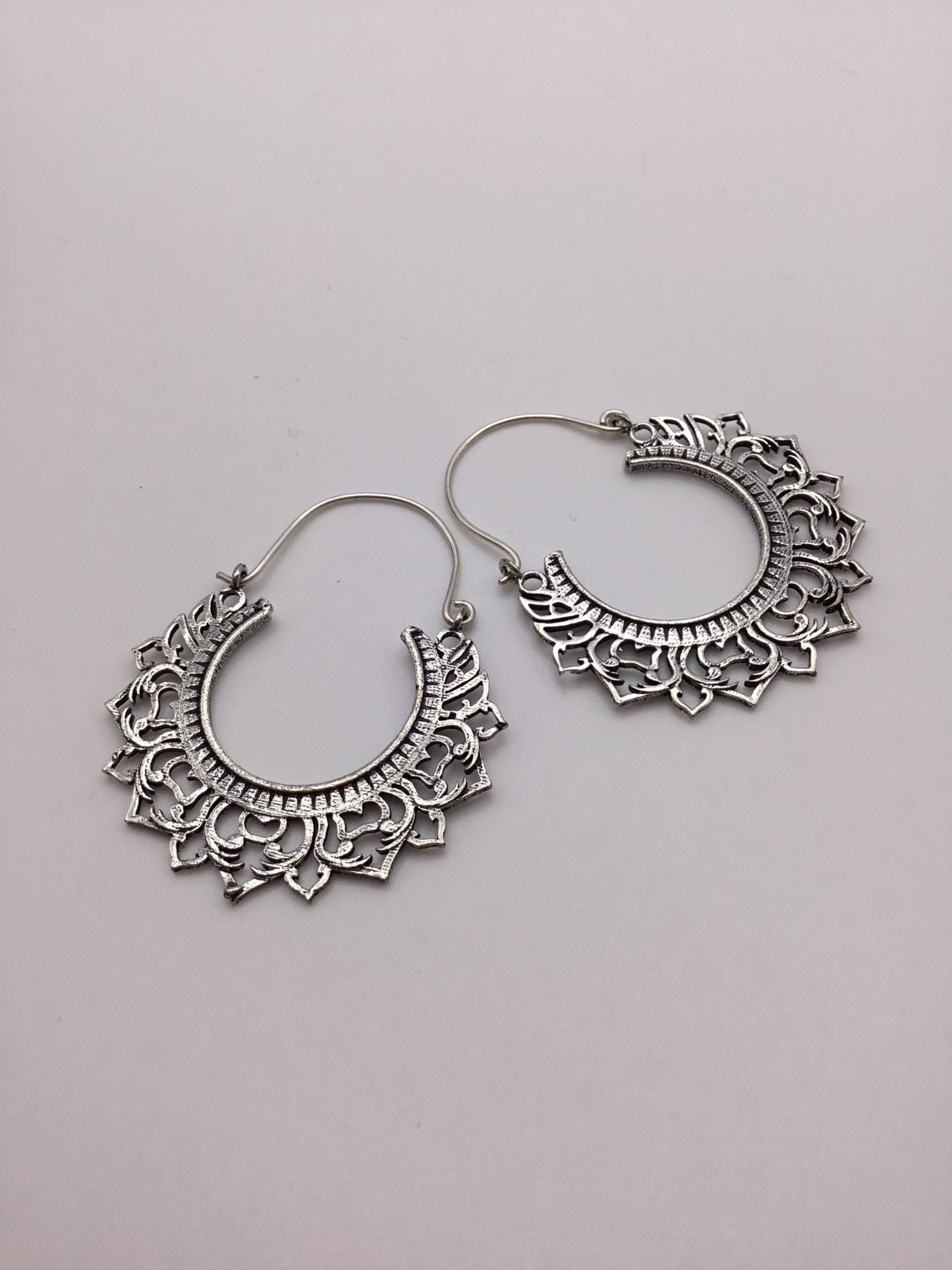 Layered Star brass earring - Violet Elizabeth - Jewellery