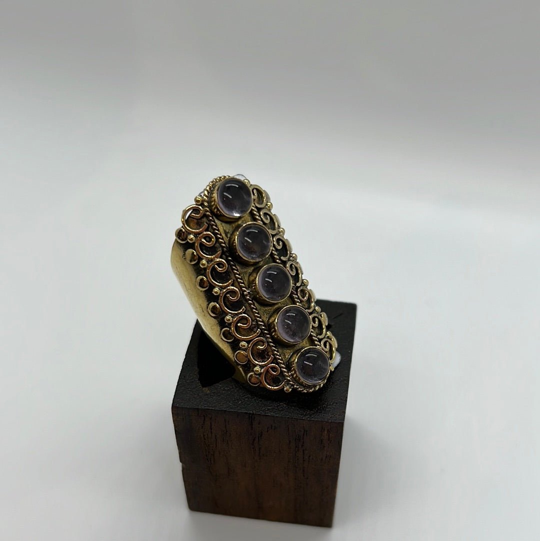 Quinque in brass - Violet Elizabeth - Jewellery