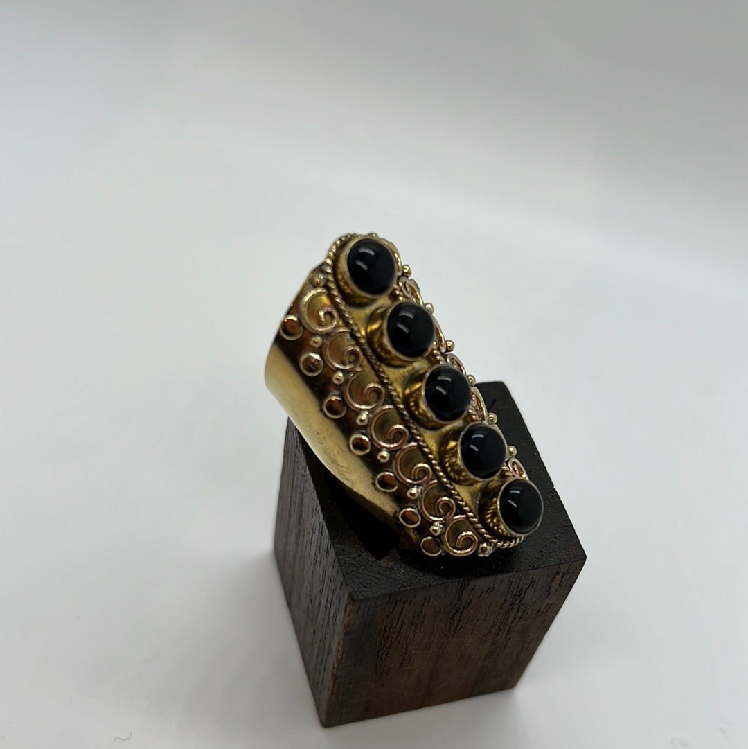 Quinque in brass - Violet Elizabeth - Jewellery