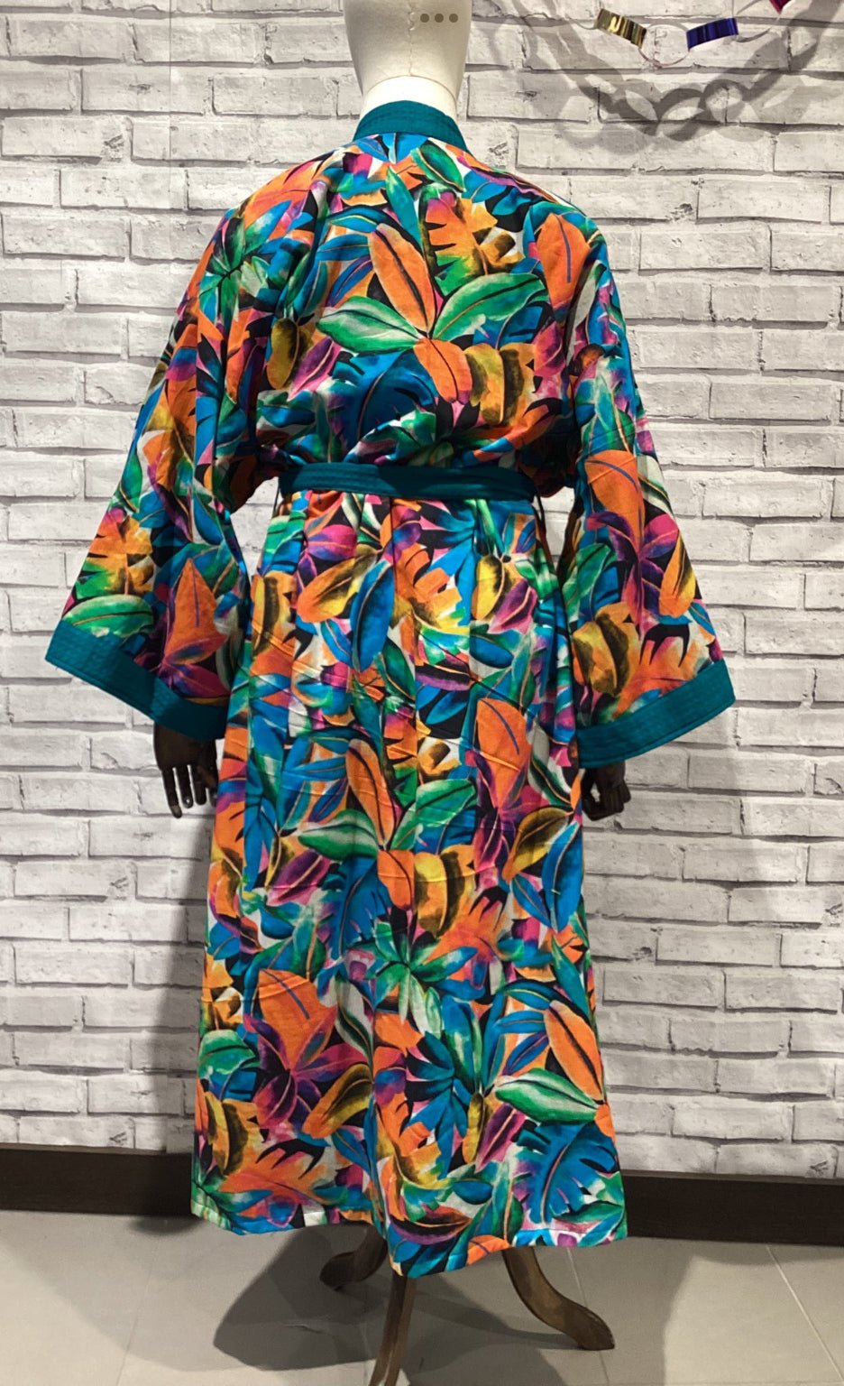 Tropical leaf teal - Violet Elizabeth - Clothing