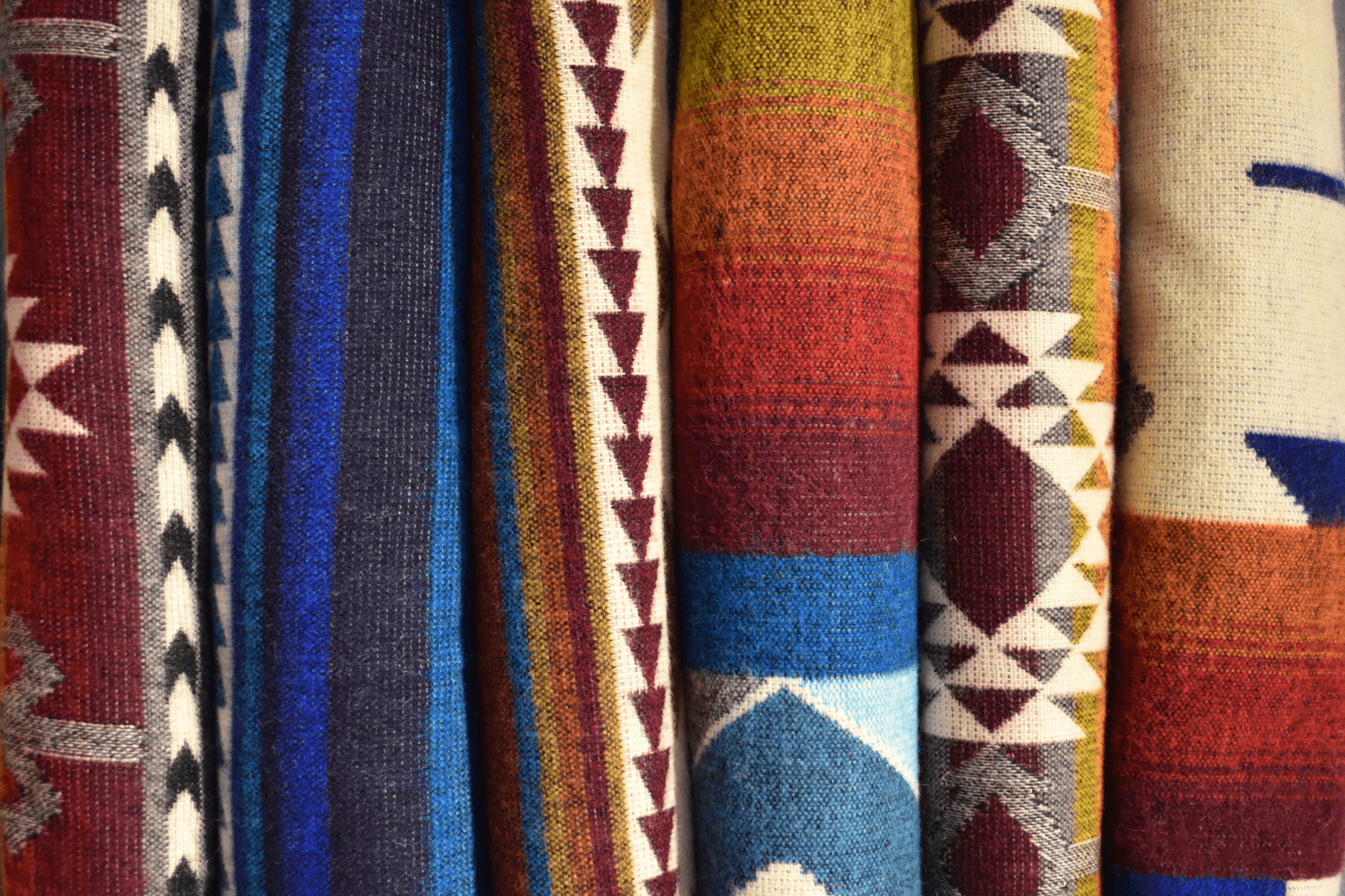 ECUADORIAN BLANKET - Violet Elizabeth