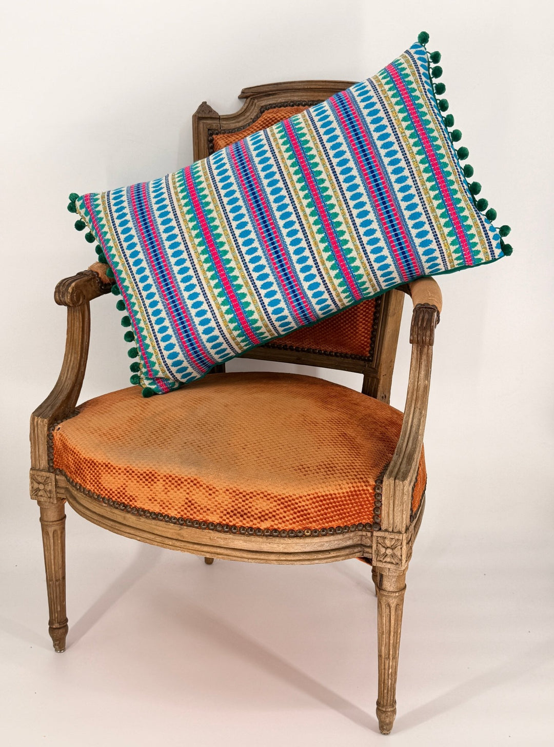 16x26" Lumbar Cushion 😍 - Violet Elizabeth - 