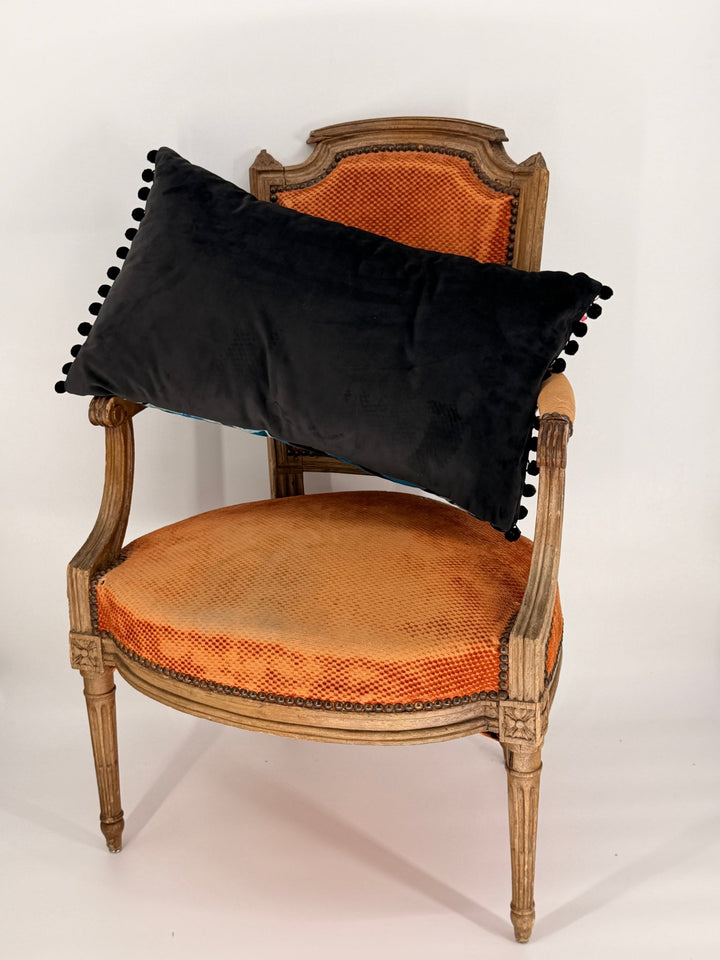 16x26" Lumbar Cushion 😍 - Violet Elizabeth - 