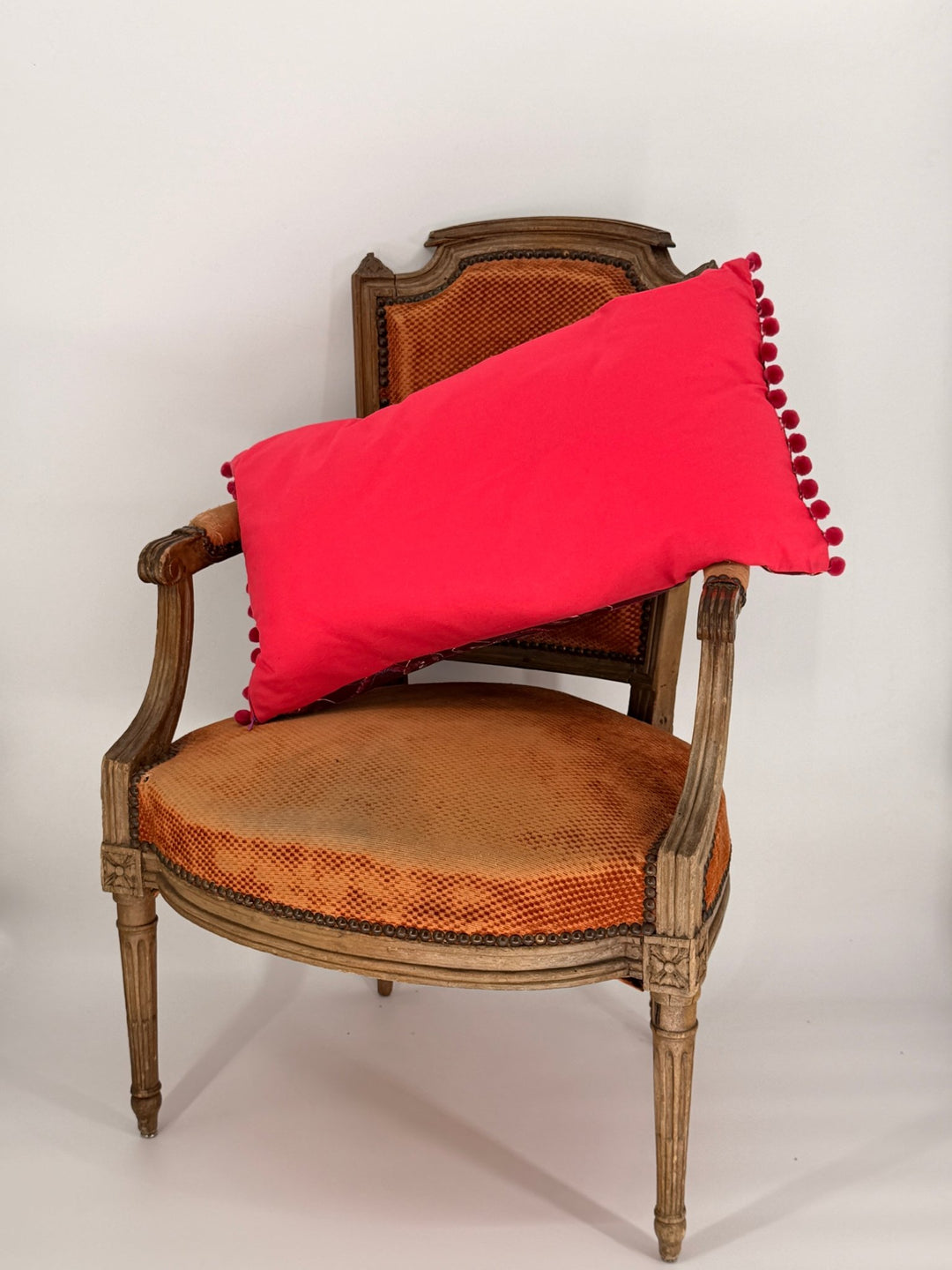 16x26" Lumbar Cushion 😍 - Violet Elizabeth - 