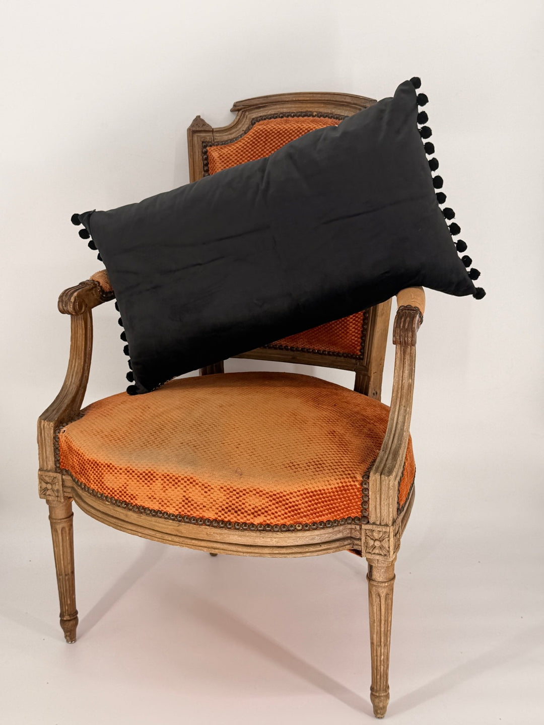 16x26" Lumbar Cushion 😍 - Violet Elizabeth - 