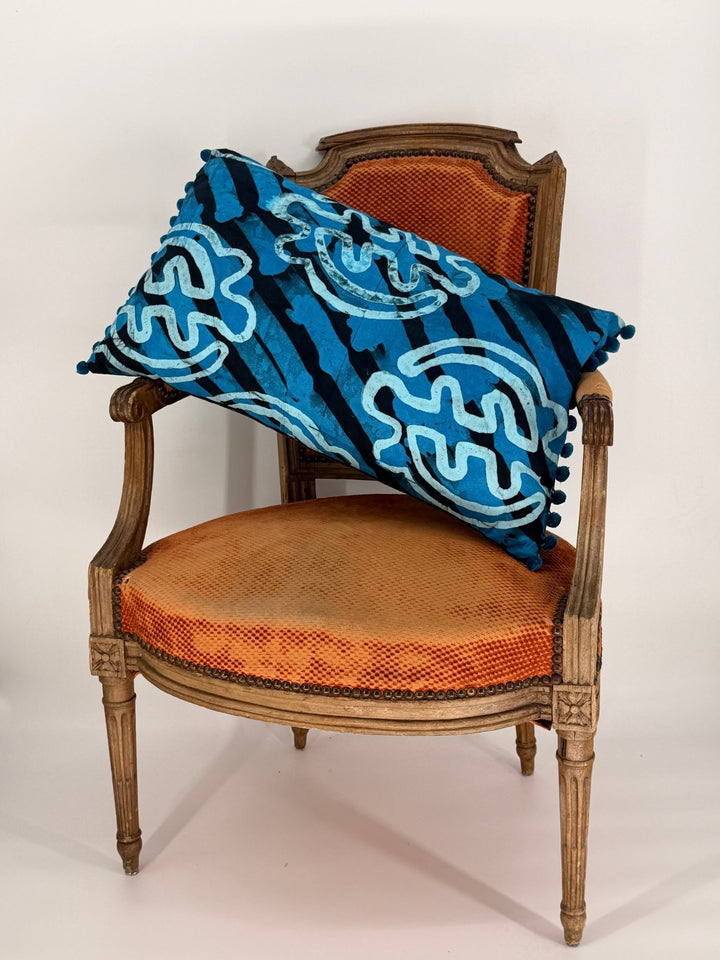 16x26" Lumbar Cushion 😍 - Violet Elizabeth - 