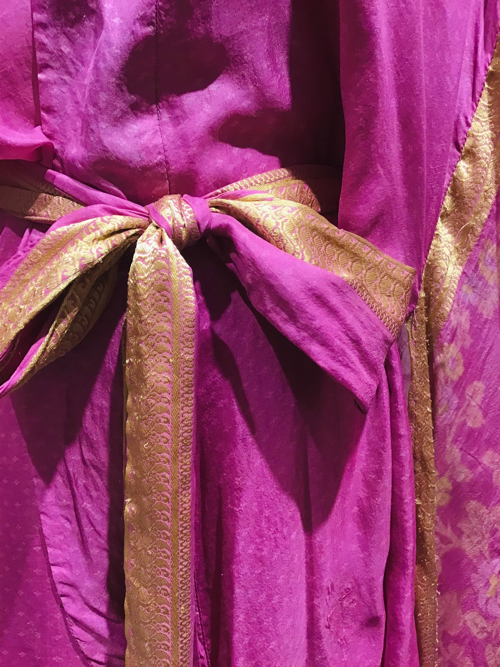 Jasmine Aurum - Violet Elizabeth