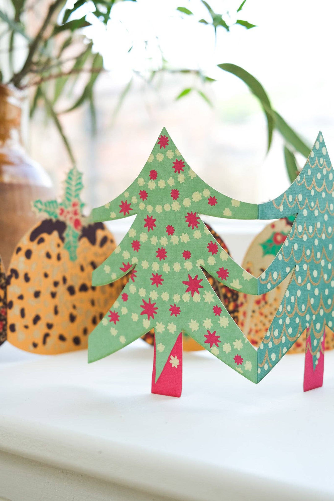 UK/EU: Christmas Tree Concertina Card