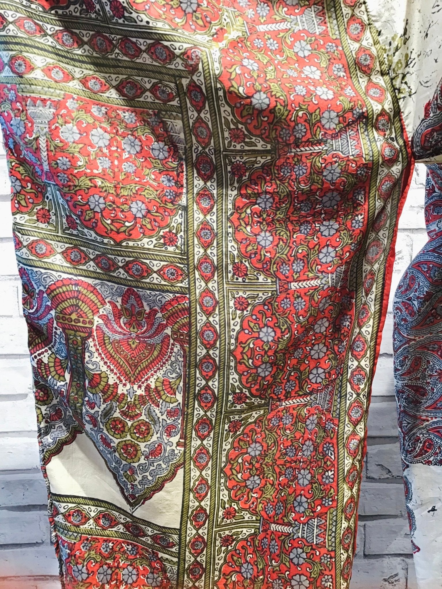 Antique treasure Silk kimono - Violet Elizabeth - Clothing
