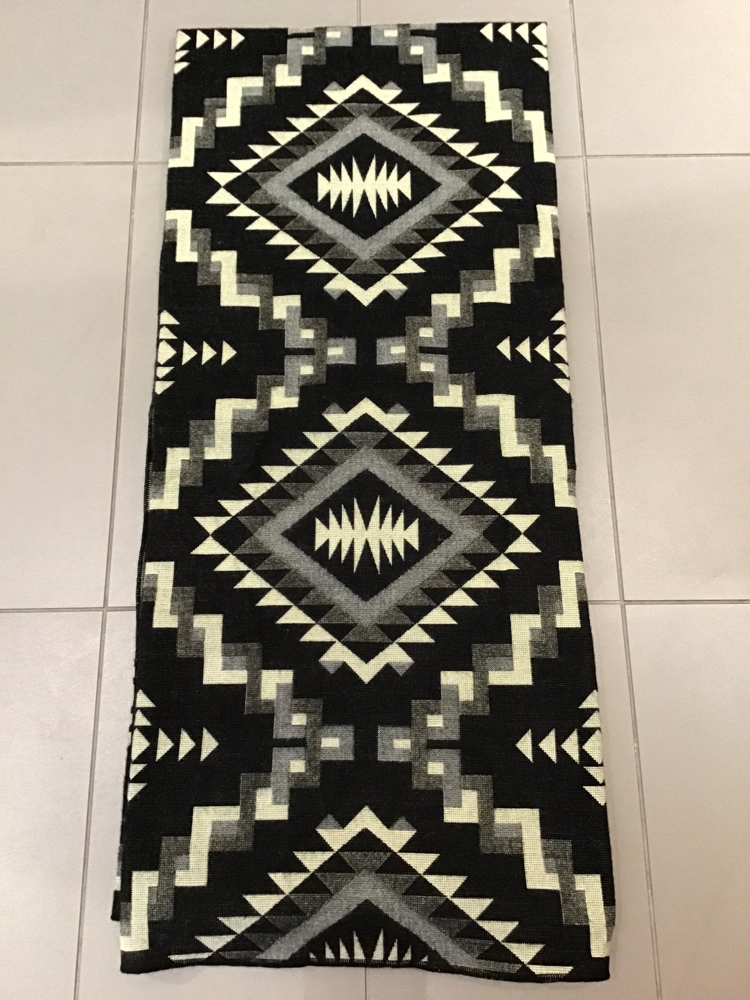 Apu Illapu Ecuadorian Blanket - Violet Elizabeth - Linens & Bedding