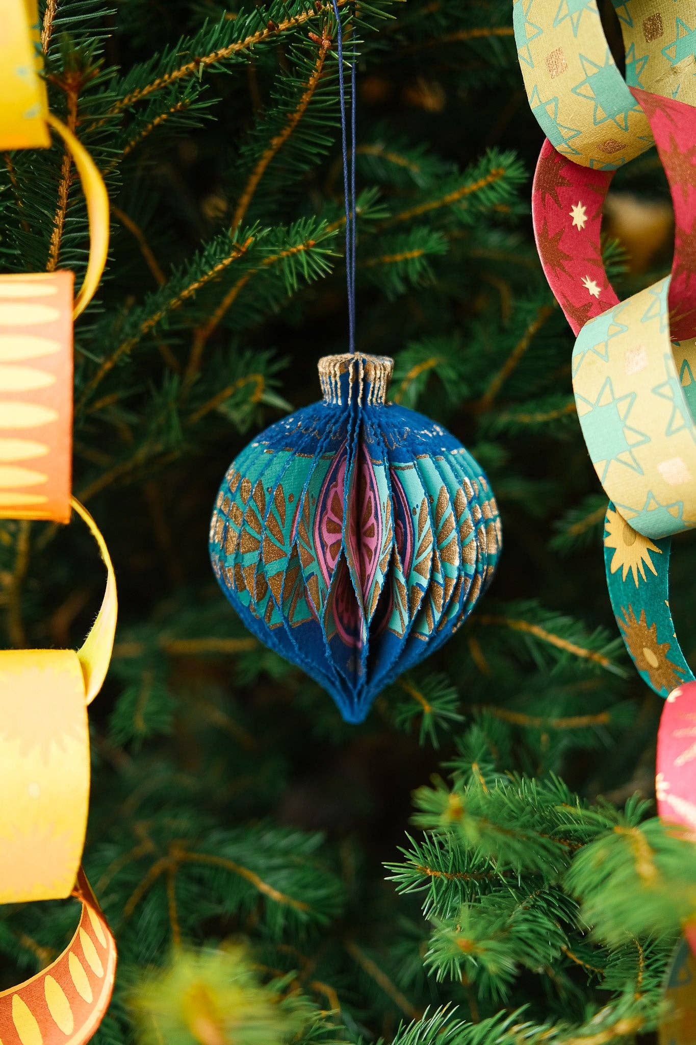 Blue Bauble Honeycomb - Violet Elizabeth - 