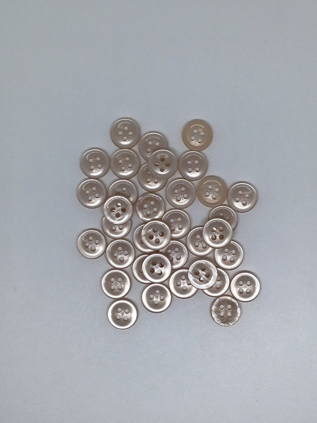 Buttons Cream Pearl Finish 15Mm - Violet Elizabeth - Haberdashery